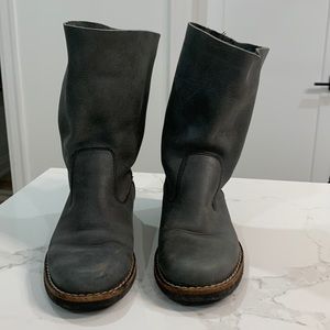 Roots leather boots